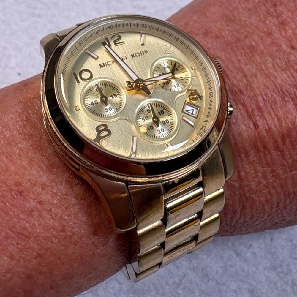 Michael Kors MK-5055 Runway Gold Tone Chronograph Stainless Steel Watch